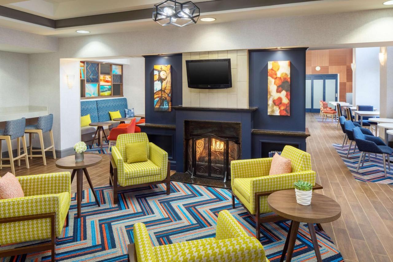 Hampton Inn By Hilton Garden City Long Island Exterior foto