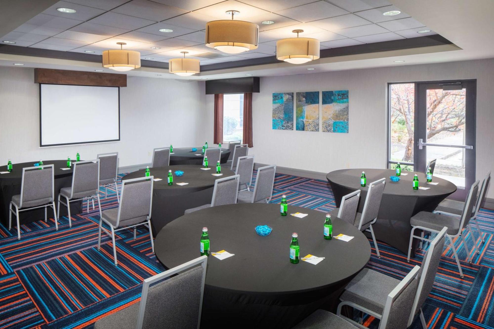 Hampton Inn By Hilton Garden City Long Island Exterior foto