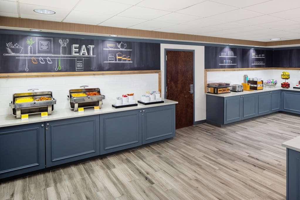 Hampton Inn By Hilton Garden City Long Island Restaurant foto